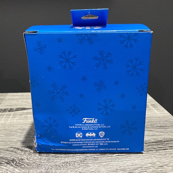 Hallmark | Funko Pop!: Batman (2022) - Tree Ornament - Picture 2 of 12